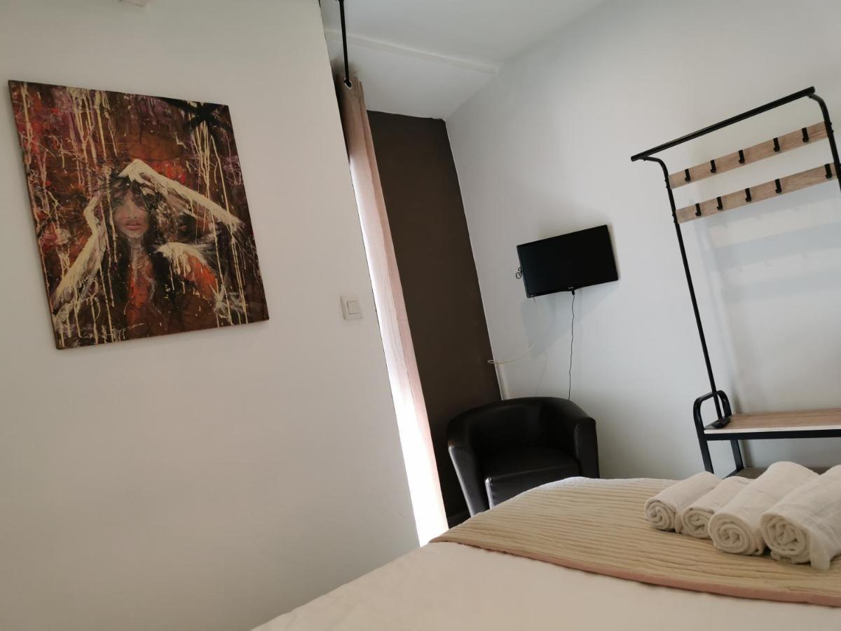 Hotel Le Saint Jean Barbentane Zewnętrze zdjęcie